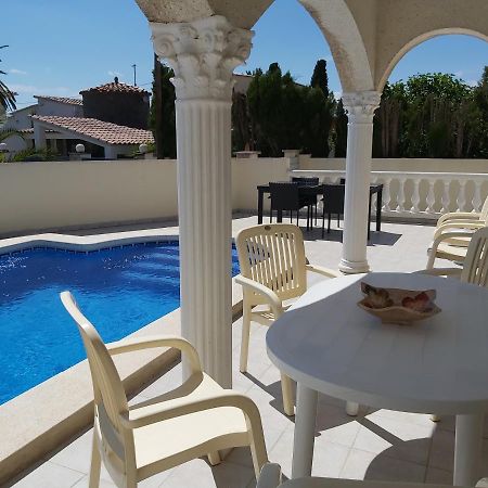 فيلا Casa Amb Piscina Privada إمبوريابرافا المظهر الخارجي الصورة