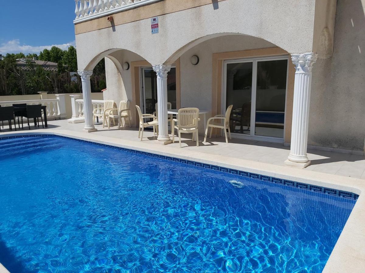 فيلا Casa Amb Piscina Privada إمبوريابرافا المظهر الخارجي الصورة