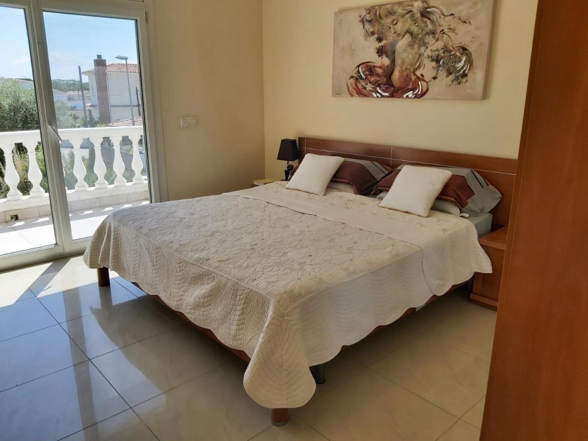 فيلا Casa Amb Piscina Privada إمبوريابرافا المظهر الخارجي الصورة