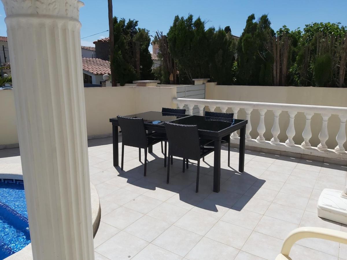 فيلا Casa Amb Piscina Privada إمبوريابرافا المظهر الخارجي الصورة